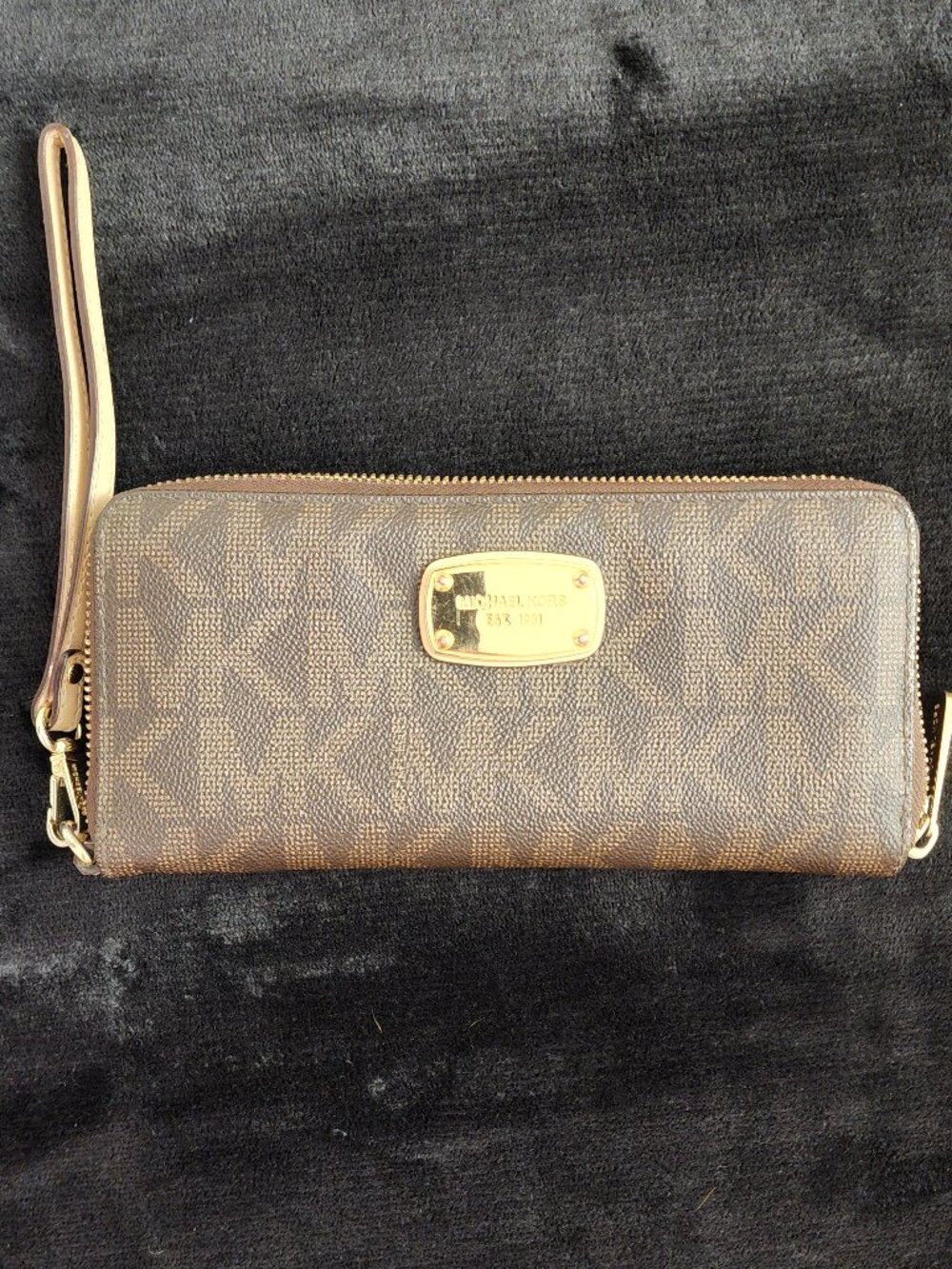 Michael Kors Signature Monogram Zip Around Continental Wallet - Brown